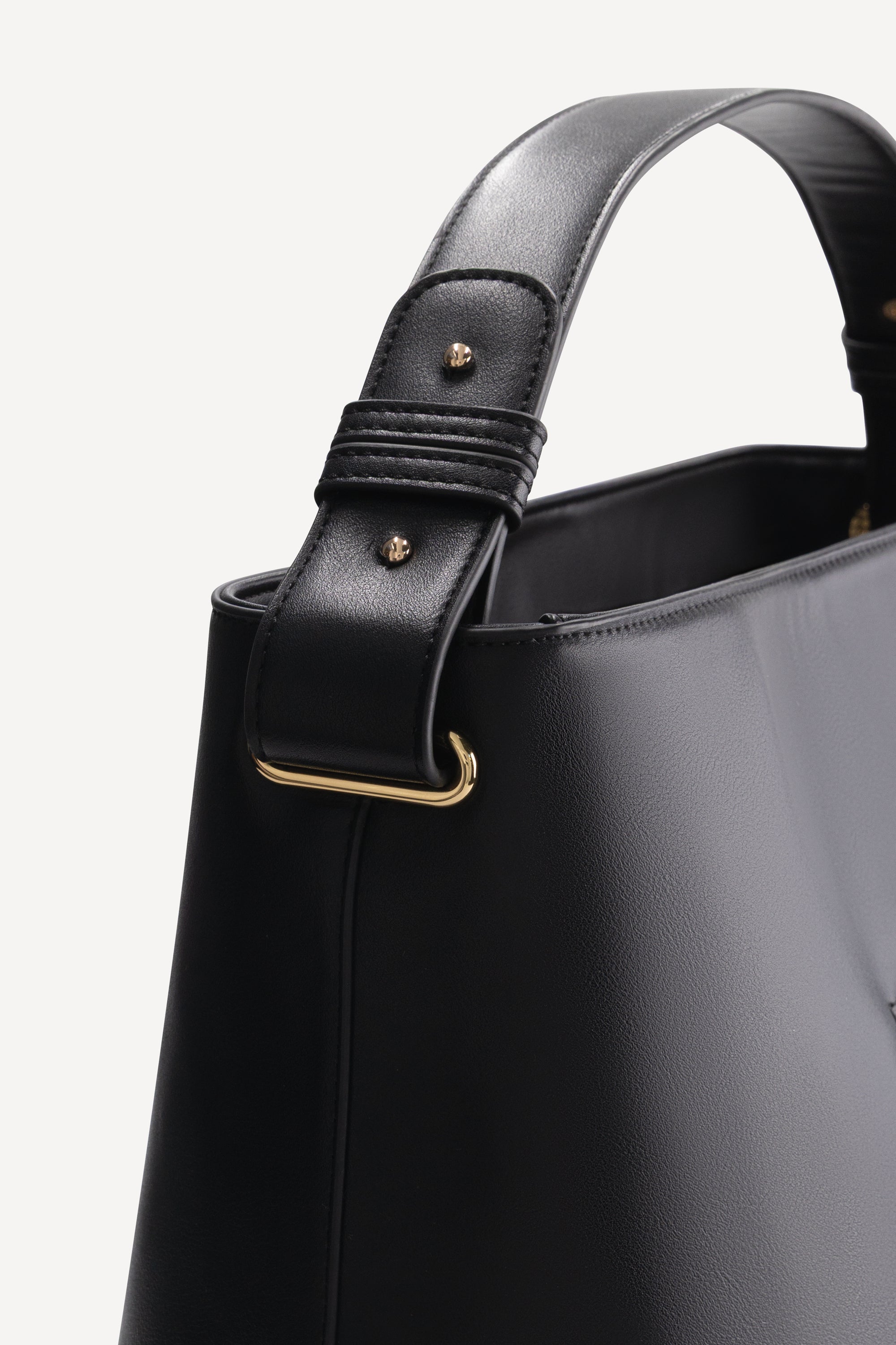 Detail va The Jimmi Black luxe luiertas met  verstelbare schouderband